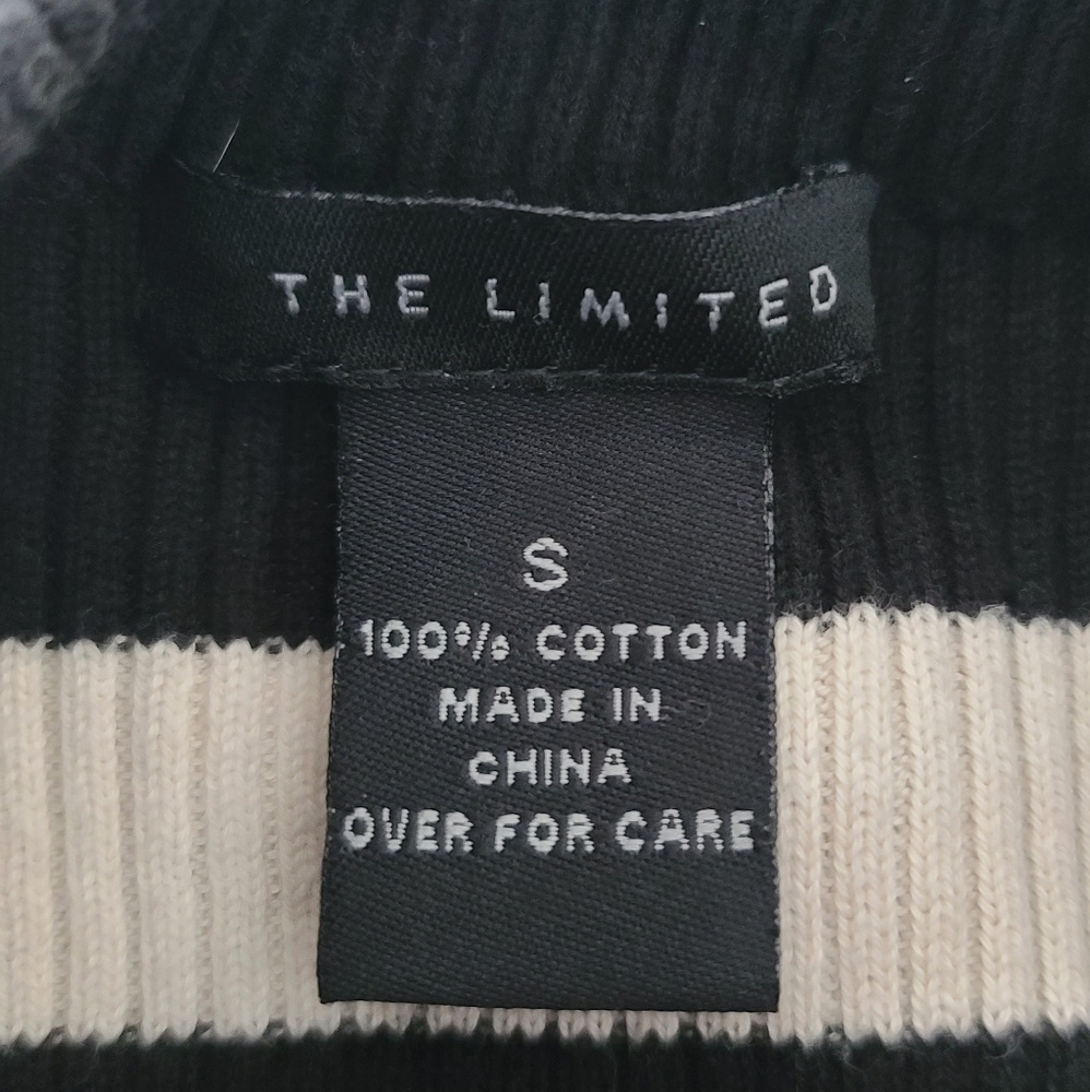 The limited Women's knit Top Size Small - Picture 3 of 4